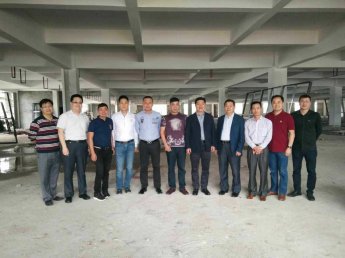 惠深知名家具企业家代表团参观童话森林新园区